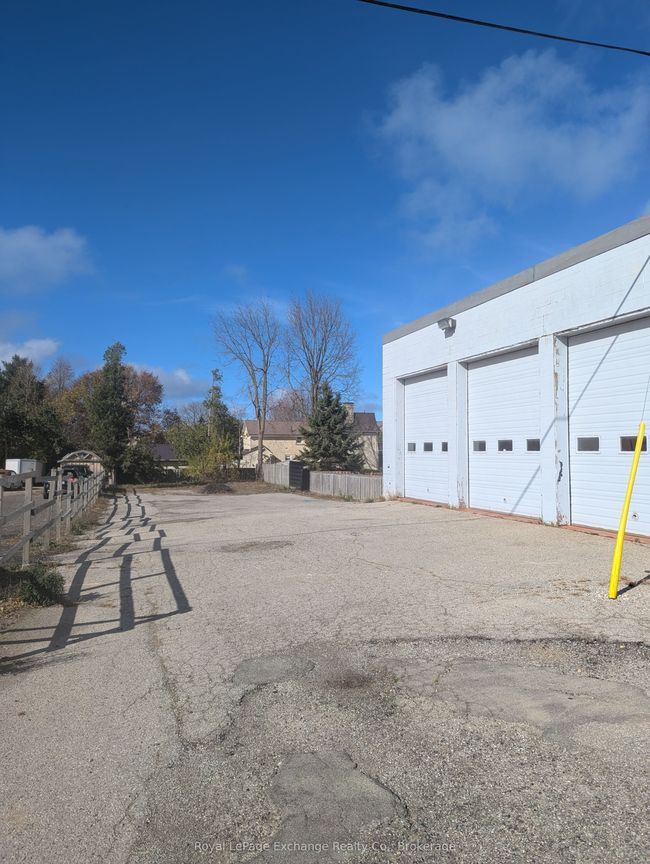 856 Queen St, Home with 0 bedrooms, 0 bathrooms and null parking in Kincardine ON | Image 5