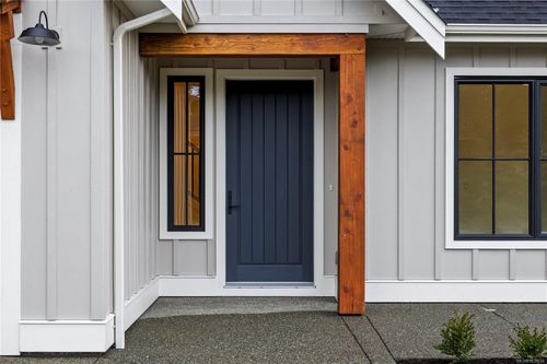 318 Willow St, Parksville, BC, V9P1C7 | Card Image