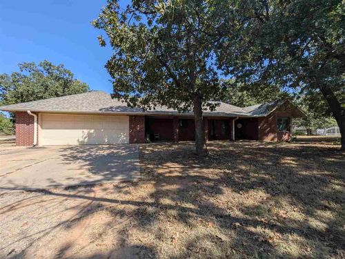 101 Skyline Hills Ave, Perry, OK, 73077-9206 | Card Image