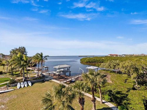 1614 Sea Breeze Dr, TARPON SPRINGS, FL, 34689-2028 | Card Image