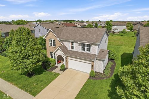 8701 N Dresden Dr, Mccordsville, IN, 46055-6255 | Card Image
