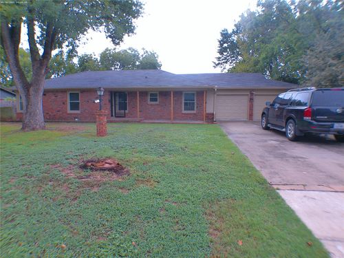 7316 Deville Dr, North Richland Hills, TX, 76180-8256 | Card Image