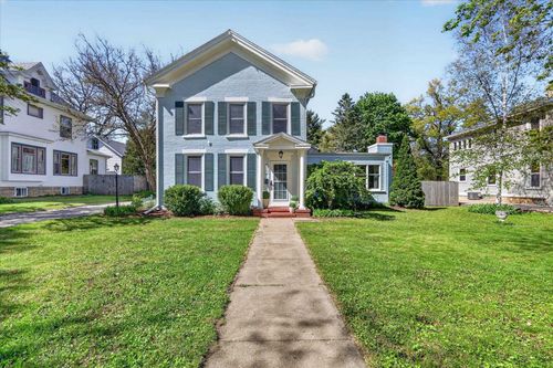 250 W Main Street, Evansville, WI, 53536 | Card Image
