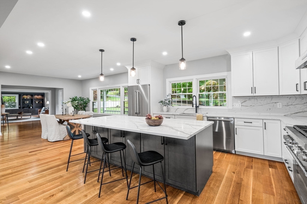 Broadway , Stoneham, MA 02180