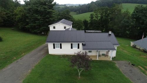 559 Hardscuffle Rd, Hillsville, VA, 24343-4674 | Card Image