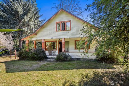 8807 State Route 92, Granite Falls, WA, 98252-9779 | Card Image