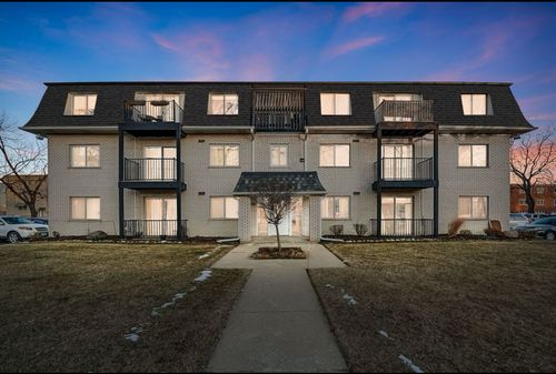 apt-104-9621 S Karlov Ave, Oak Lawn, IL, 60453-3277 | Card Image