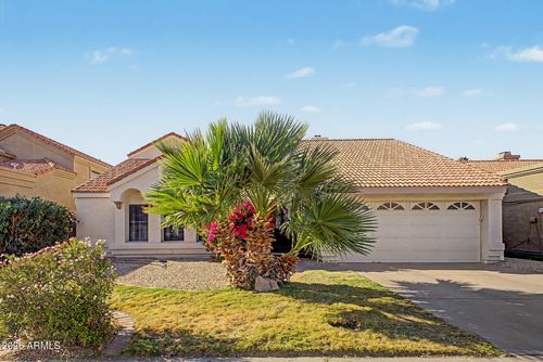 3914 E Amberwood Dr, Phoenix, AZ, 85048-7341 | Card Image