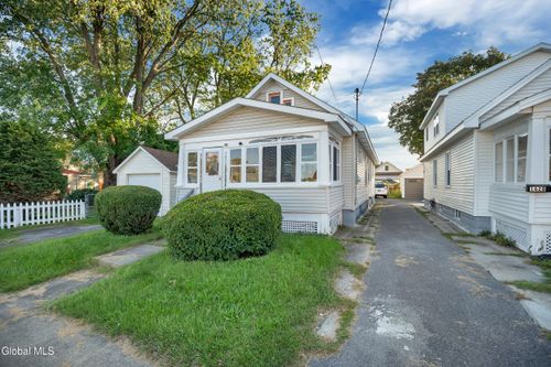 1632 Hawthorne St, Schenectady, NY, 12303-1014 | Card Image