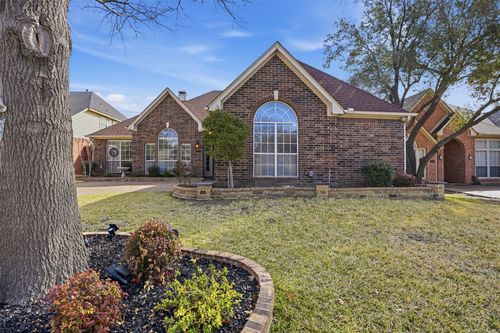 2221 Templeton Drive, Arlington, TX, 76006 | Card Image