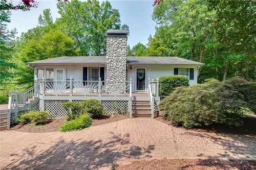 215 Heath Cv, Lavonia, GA, 30553-4096 | Card Image