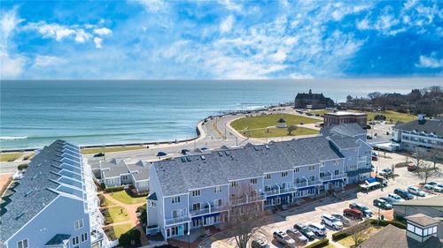 10-10 Pier Market Pl, Narragansett, RI, 02882-3387 | Card Image
