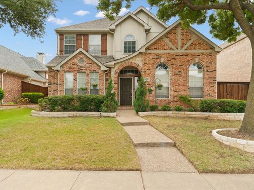 9213 Dark Forest Dr, Plano, TX, 75025-6543 | Card Image