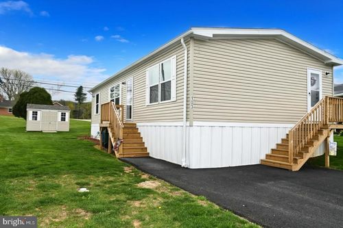 103 Carbridge Rd E, STEWARTSTOWN, PA, 17363-8999 | Card Image