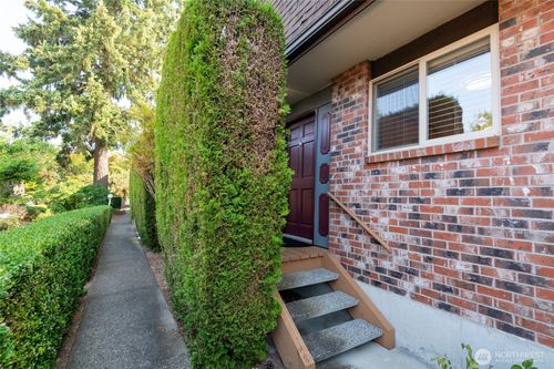12-5229 188th St Sw, Lynnwood, WA, 98037-4528 | Card Image