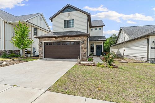 2006 Sw Poppy Street, Bentonville, AR, 72713 | Card Image