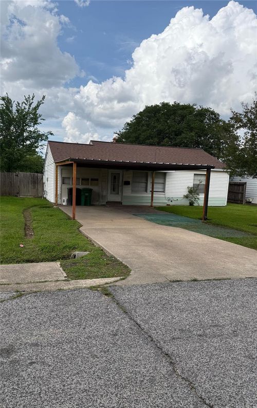 13339 Emporia St, Houston, TX, 77015-4315 | Card Image