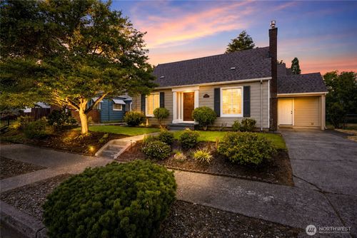 108 E 35th St, Vancouver, WA, 98663-2207 | Card Image