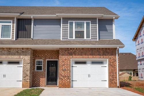 323 Fallow Cir, Clarksville, TN, 37040-2058 | Card Image
