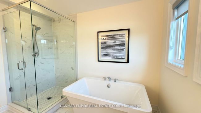 6 Hiawatha Crt, House attached with 3 bedrooms, 4 bathrooms and 1 parking in Vaughan ON | Image 19