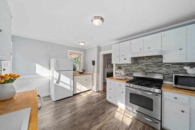 40 S Crescent Circuit, House other with 3 bedrooms, 2 bathrooms and 2 parking in Boston MA | Image 7
