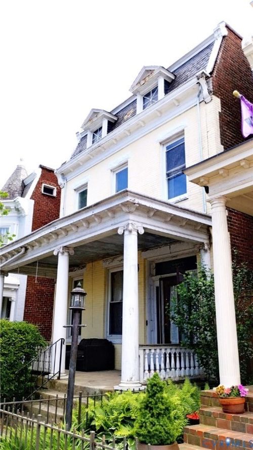 2225 Stuart Ave, Richmond, VA, 23220-3423 | Card Image