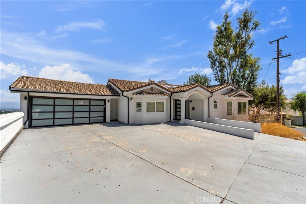 Residential in Woodland Hills 3