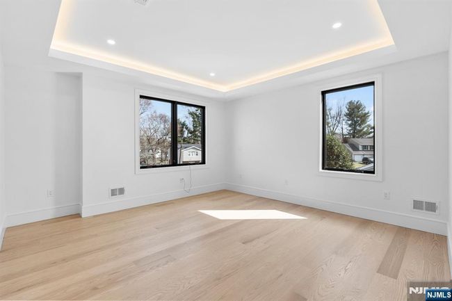 75 Maryland Rd, House other with 6 bedrooms, 8 bathrooms and null parking in Paramus NJ | Image 22