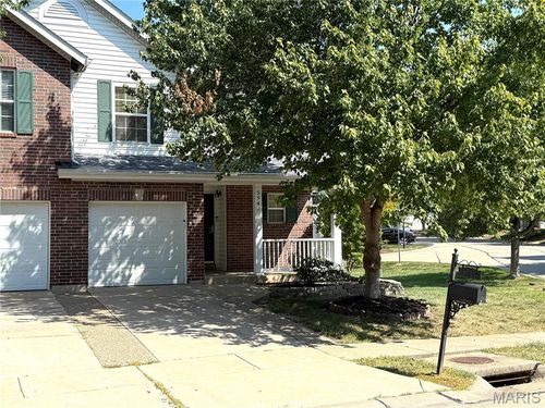 594 Timber Creek Trl, O Fallon, MO, 63368-8372 | Card Image