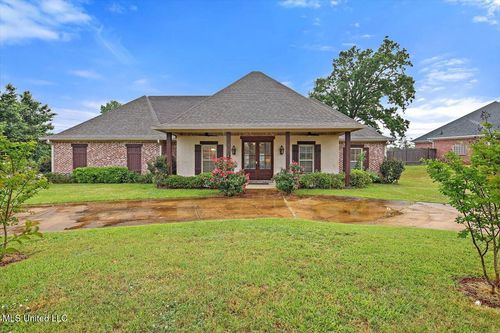 208 Grand Oak Blvd, Clinton, MS, 39056-6040 | Card Image