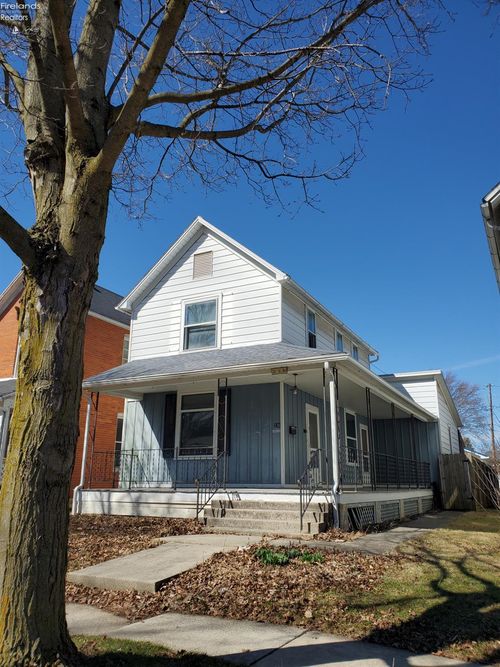 236 Circular Street, Tiffin, OH, 44883 | Card Image
