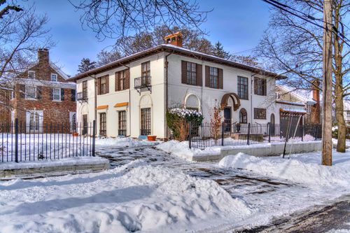 1000 W Washington Ave, Jackson, MI, 49203-7604 | Card Image