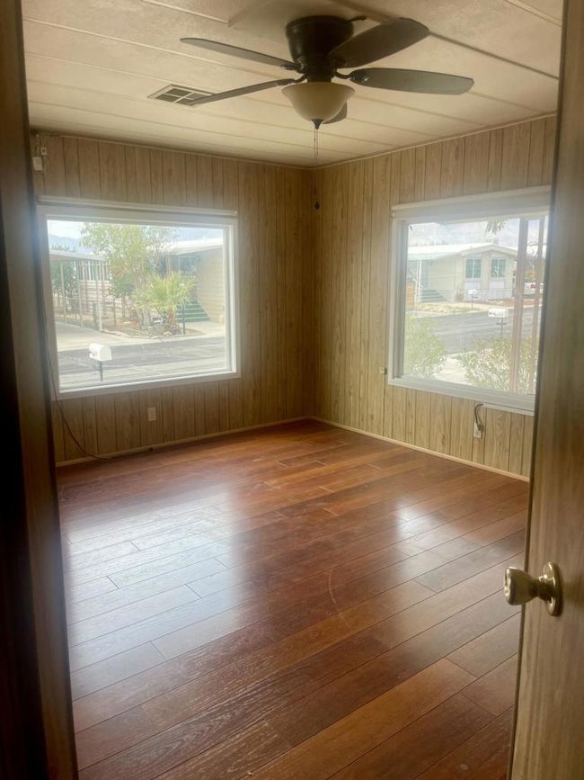 Family Room | Image 8
