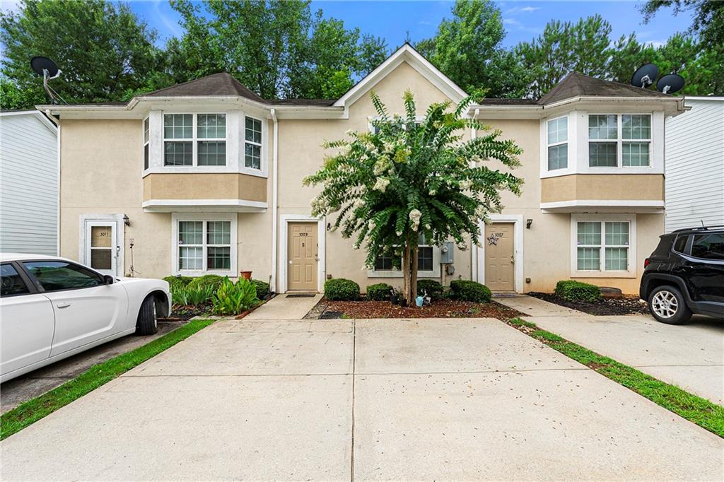 Fields Dr, Lithonia, GA 30038
