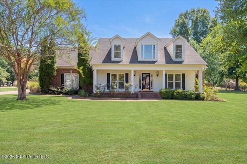156 Oak Grove Dr, Byhalia, MS, 38611-8905 | Card Image