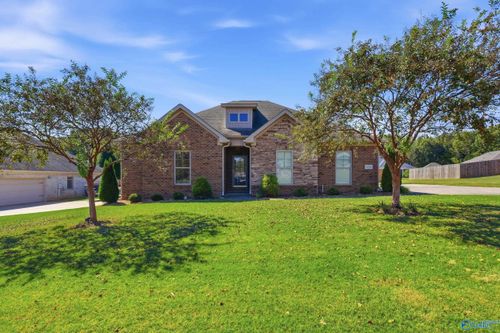 106 Birch Falls Dr, Hazel Green, AL, 35750-8760 | Card Image