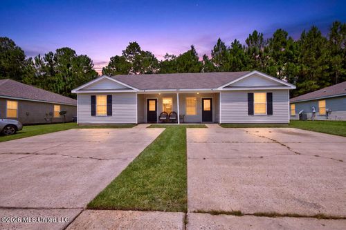 b-15119 Deer Creek Dr, D'Iberville, MS, 39540-8631 | Card Image