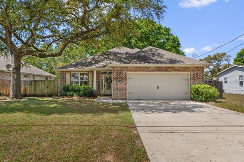 1560 Hickory St, Niceville, FL, 32578-8735 | Card Image