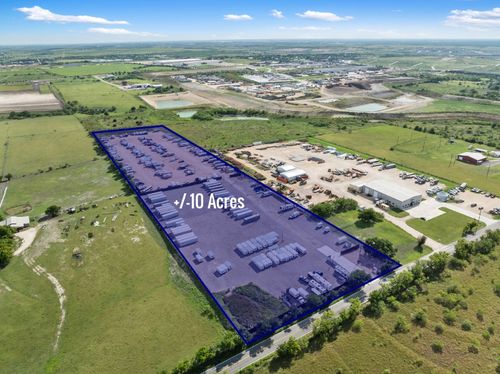 11528 Old Lockhart Hwy, Creedmoor, TX, 78610-2031 | Card Image