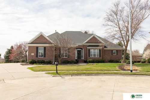 1606 Colonial Dr, York, NE, 68467-4639 | Card Image