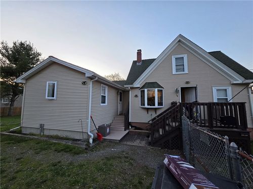 38 River St, West Warwick, RI, 02893-1119 | Card Image