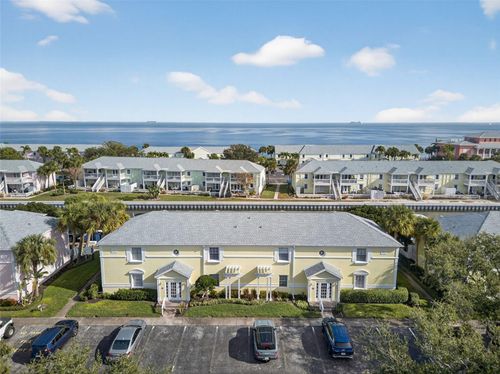 d-4872 Beach Dr Se, ST PETERSBURG, FL, 33705-4866 | Card Image