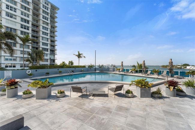APT-1404 - 1881 79 Th Street Cswy, Condo with 2 bedrooms, 2 bathrooms and null parking in North Bay Village FL | Image 29