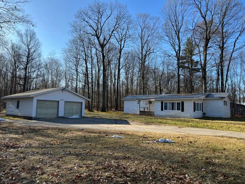 4090 E Shore Dr, Stanton, MI, 48888-9234 | Card Image