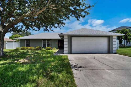130 Evergreen Dr, AUBURNDALE, FL, 33823-9222 | Card Image