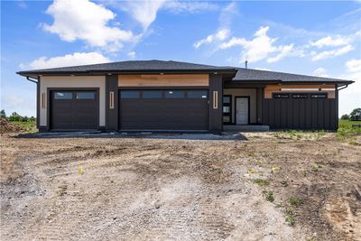 1100 Lakeview Circle Nw, Home with 3 bedrooms, 1 bathrooms and null parking in Bondurant IA | Image 1