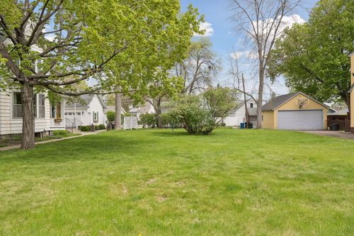 2XX 11th Ave N, Hopkins, MN, 55343-7523 | Card Image
