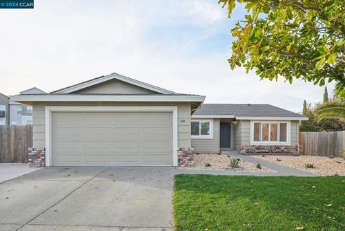 48 Montego Ct, Suisun City, CA, 94585-1716 | Card Image