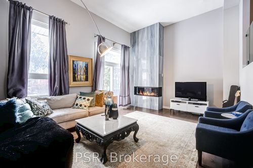 22-50 Verne Cres, Toronto, ON, M1B2X1 | Card Image