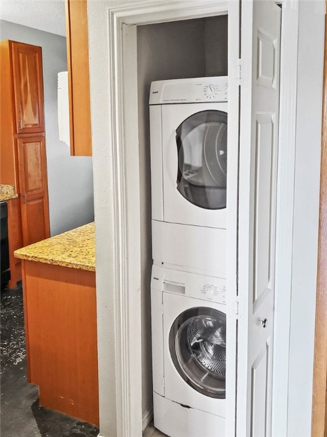 APT-206 - 2414 Longview St, Condo with 2 bedrooms, 2 bathrooms and 2 parking in Austin TX | Image 4